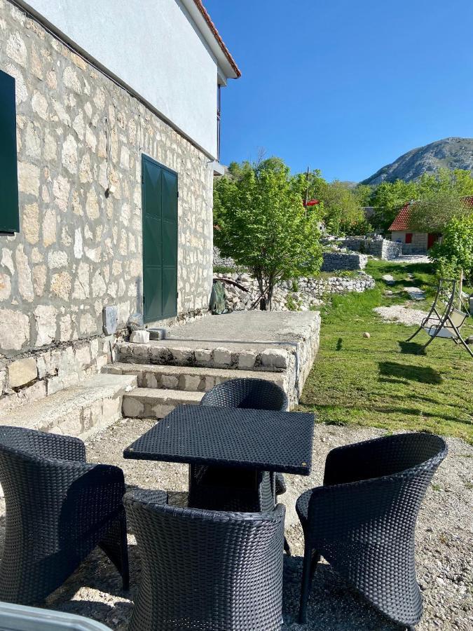 Guest House Markovic Lovcen Цетине Екстериор снимка