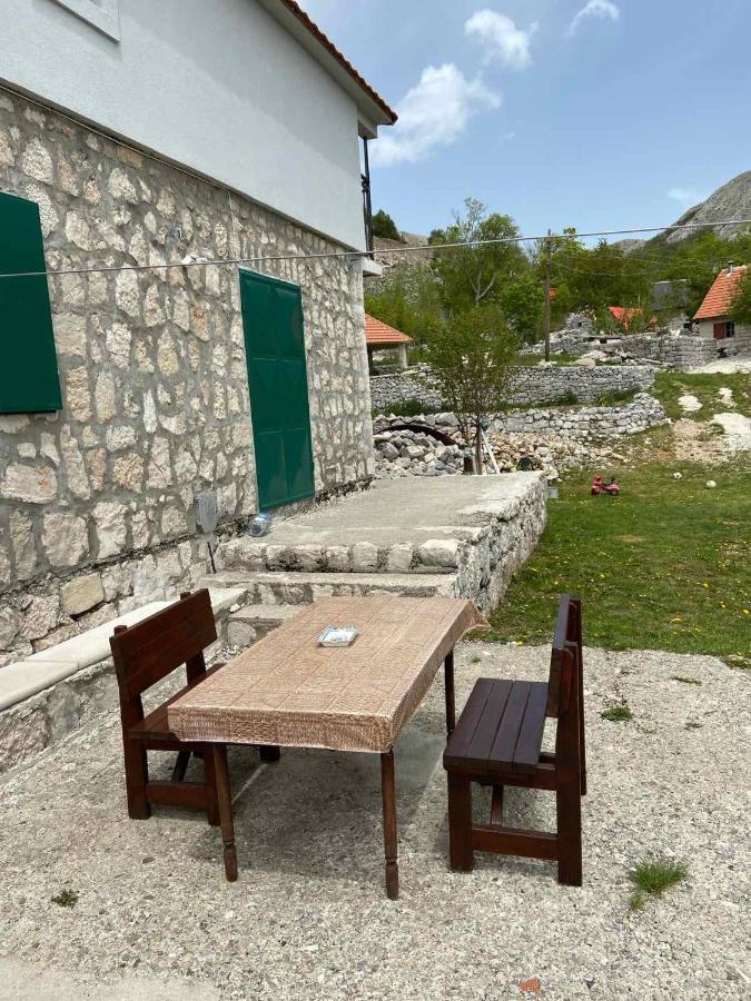 Guest House Markovic Lovcen Цетине Екстериор снимка