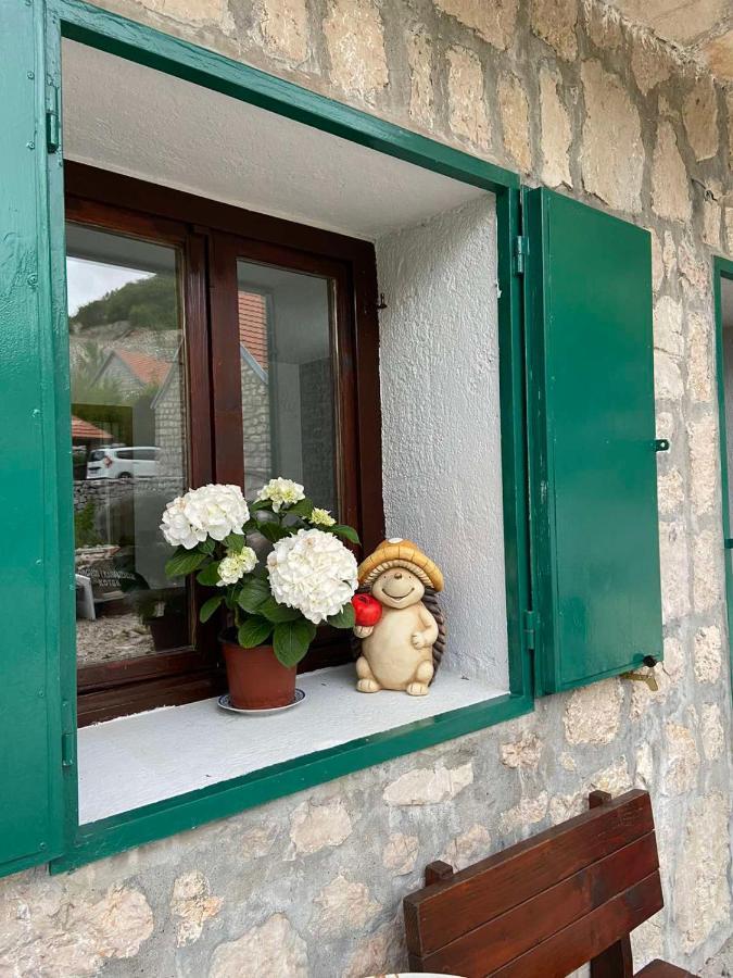 Guest House Markovic Lovcen Цетине Екстериор снимка