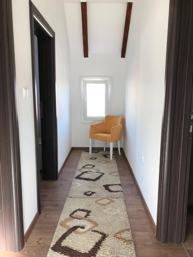Guest House Markovic Lovcen Цетине Екстериор снимка